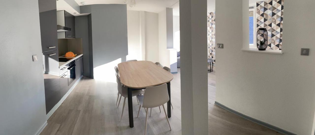 Residence Avec Un T3 Un T2 Et Un Studio En Centre Ville D Argelès-Gazost Buitenkant foto