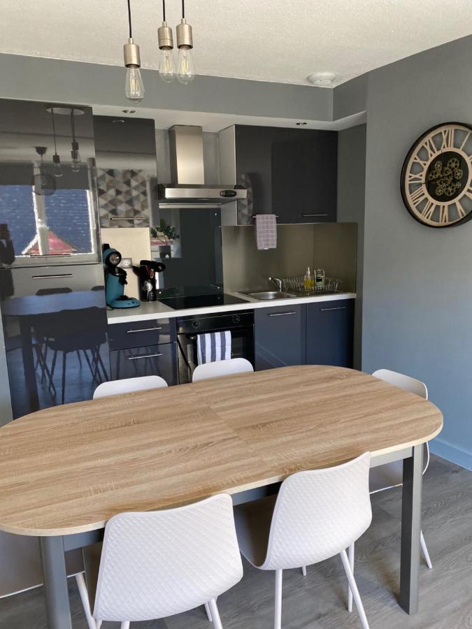 Residence Avec Un T3 Un T2 Et Un Studio En Centre Ville D Argelès-Gazost Buitenkant foto